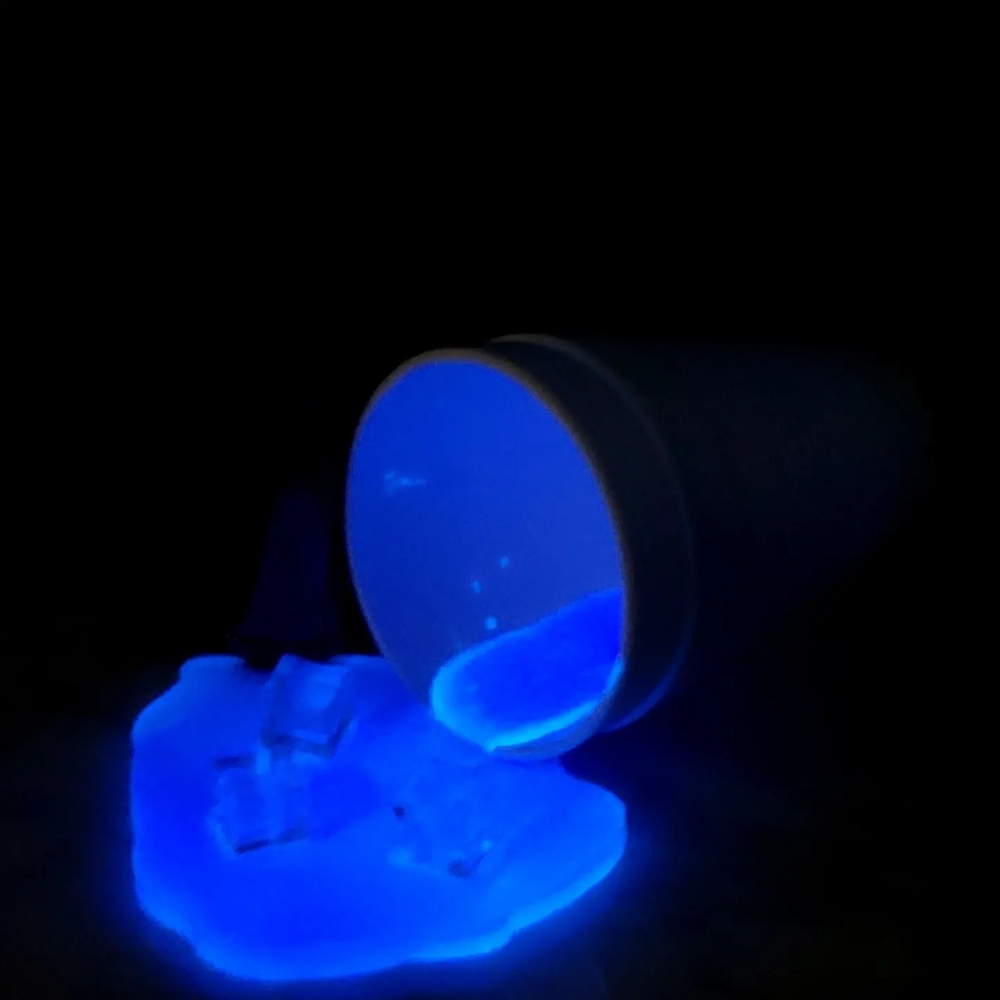 Custom Spilled Lean Display - Picture 6 of 7